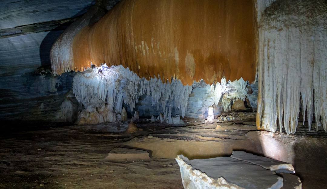 Trilha da Gruta da Lapa Doce: Um Mergulho no Mundo Subterrâneo da Chapada Diamantina